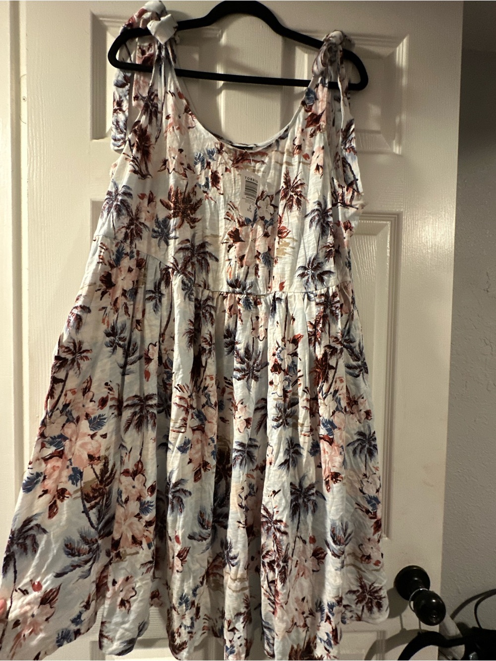 Torrid NWT mini swim cover up. Tie straps. - Picture 8 of 12